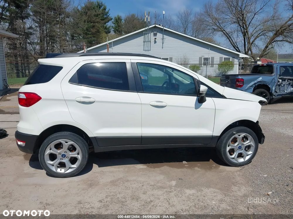 Ford EcoSport - 11