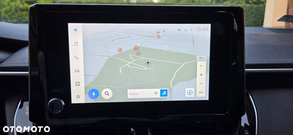 Toyota Corolla 2.0 Hybrid Executive - 12