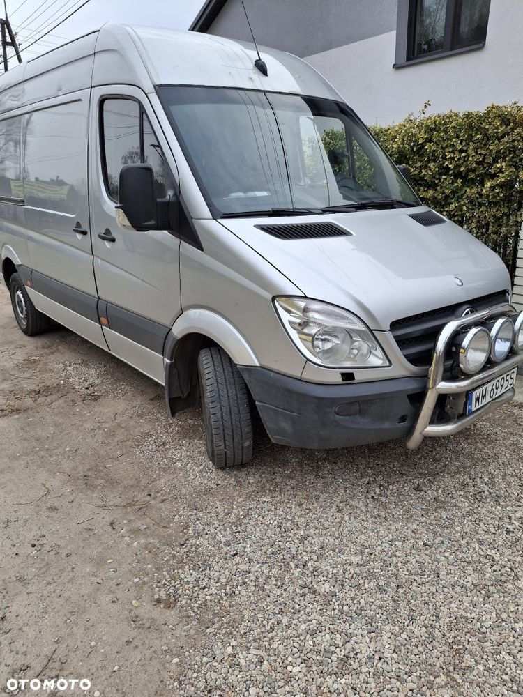 Mercedes-Benz Sprinter - 1