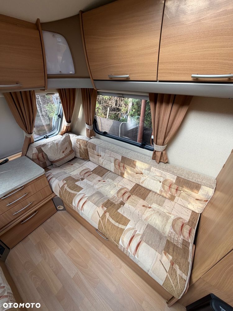 SWIFT Charisma 220 - 19