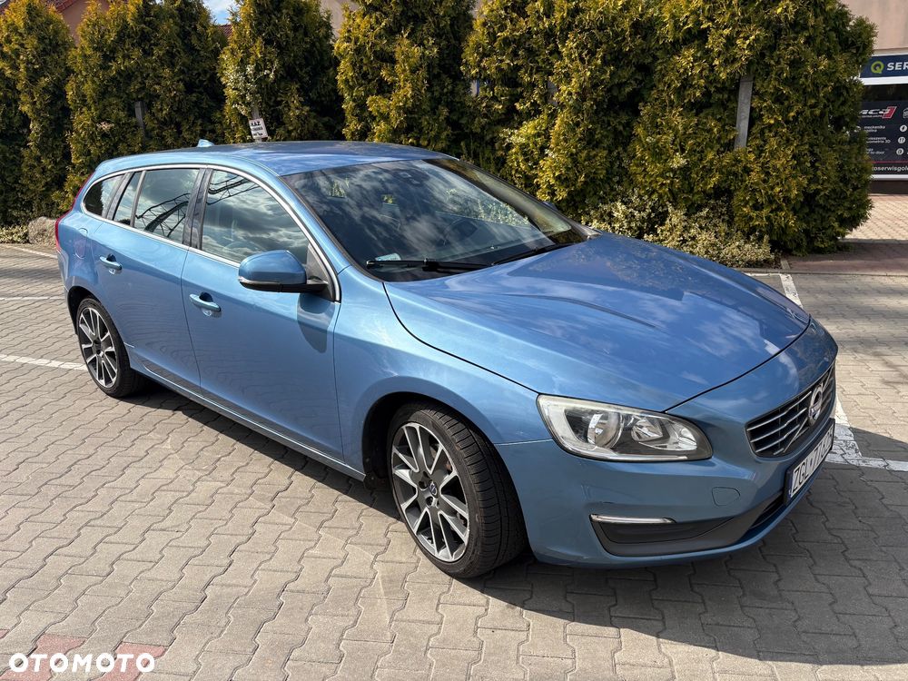 Volvo V60 D4 Drive-E Momentum - 13