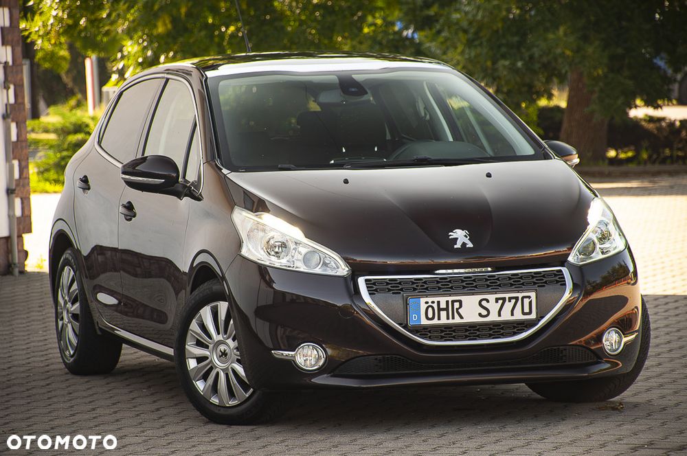 Peugeot 208 120 VTI Intuitive - 20