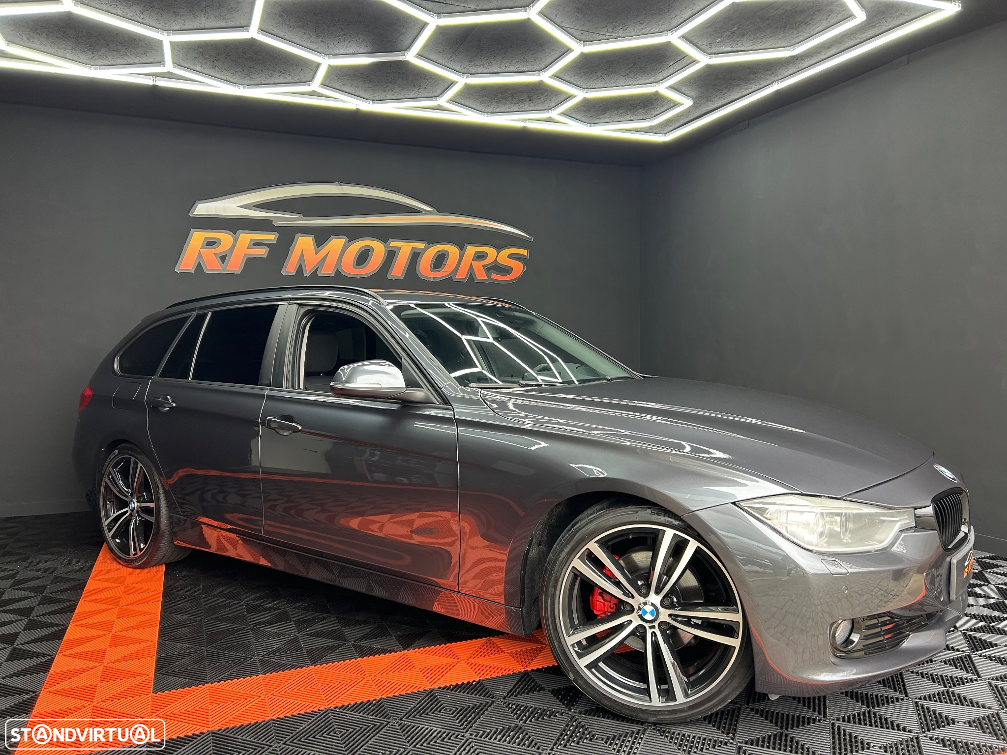 BMW 320 d Touring Auto Line Sport - 16