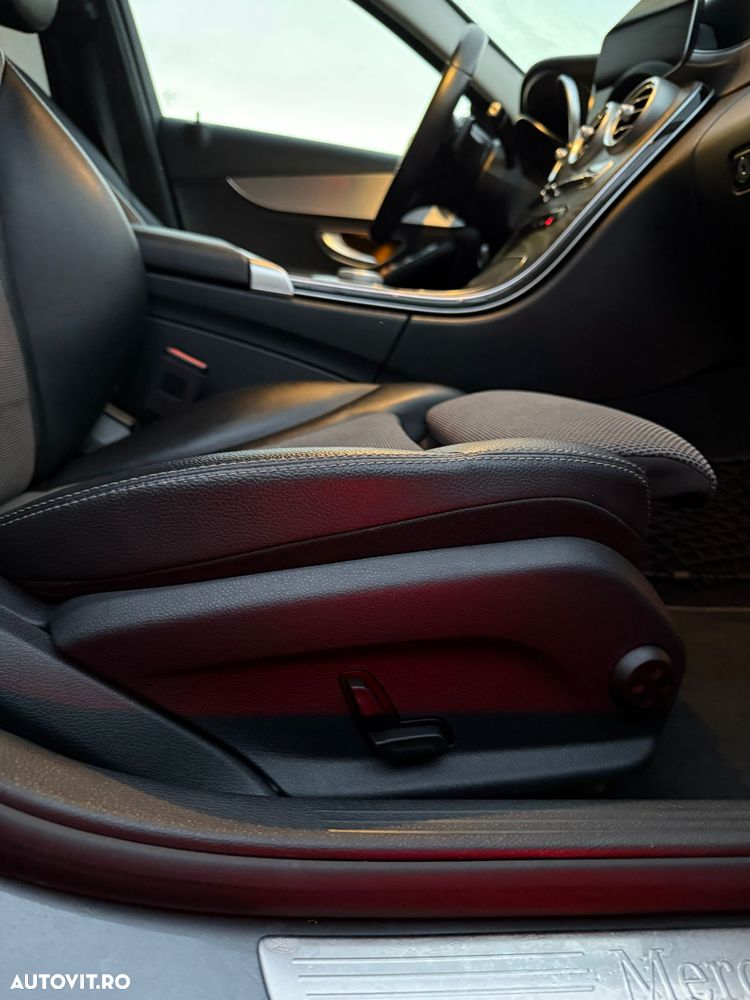 Mercedes-Benz C - 21