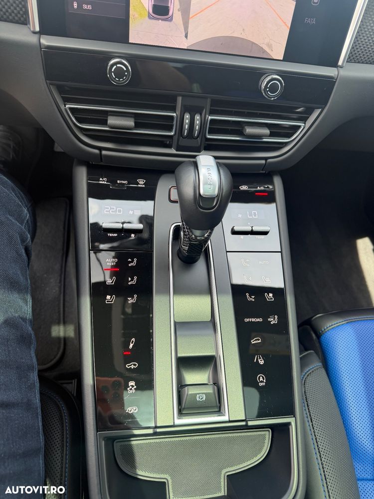 Porsche Macan GTS - 17