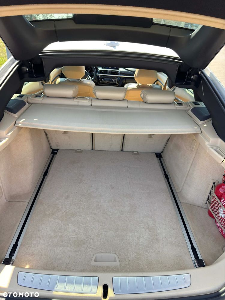 BMW Seria 3 330i xDrive M Sport - 10