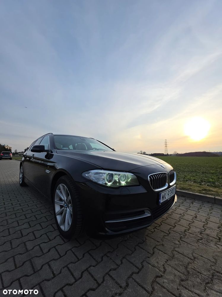 BMW Seria 5 525d xDrive Sport-Aut Luxury Line - 20