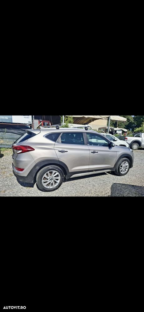 Hyundai Tucson blue 1.7 CRDi 2WD DCT Premium - 6