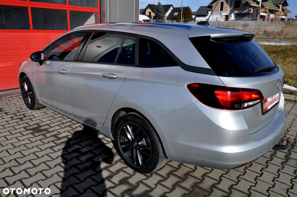 Opel Astra 1.5 D Start/Stop Automatik Design&Tech - 15