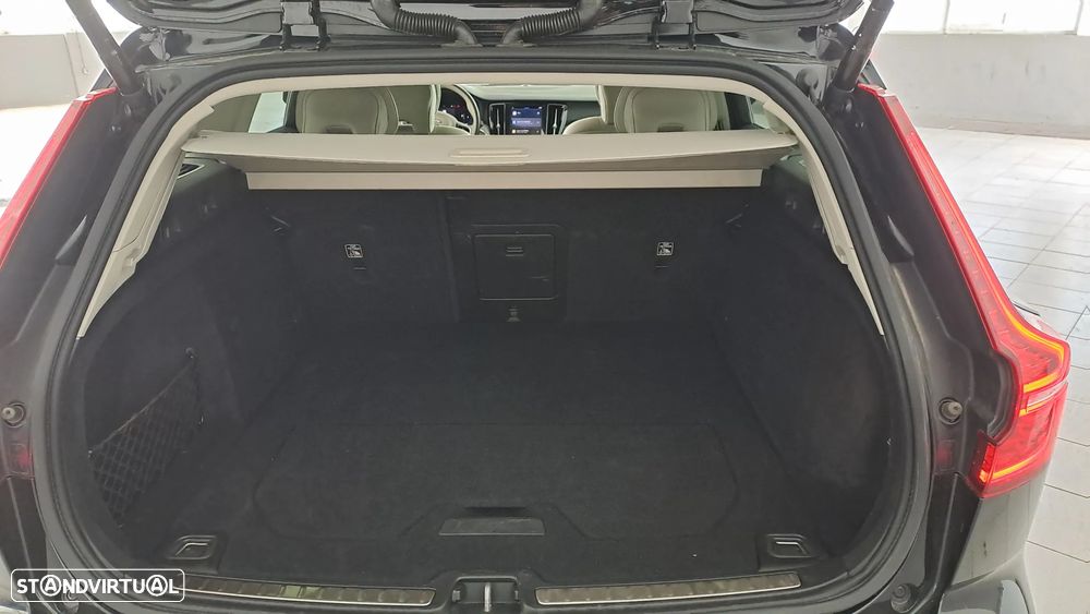 Volvo V60 2.0 B4 Momentum Plus Geartronic - 11