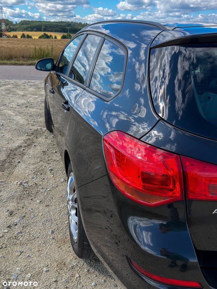 Opel Astra 1.4 Essentia - 14