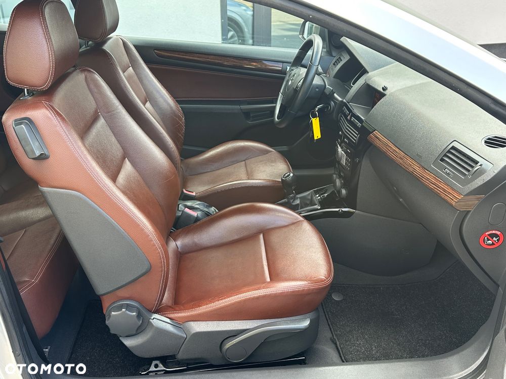 Opel Astra - 23