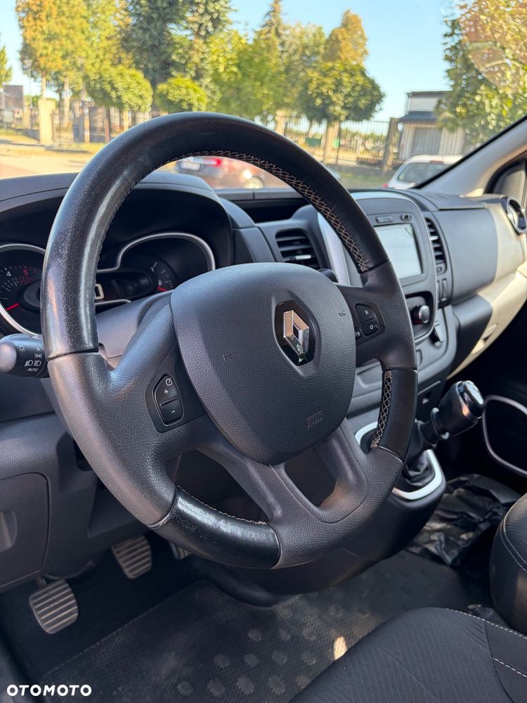 Renault Trafic - 23