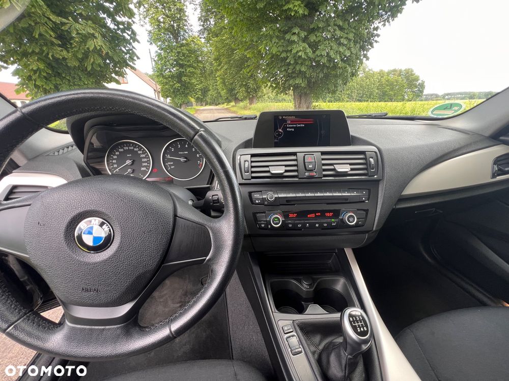 BMW Seria 1 114i - 9