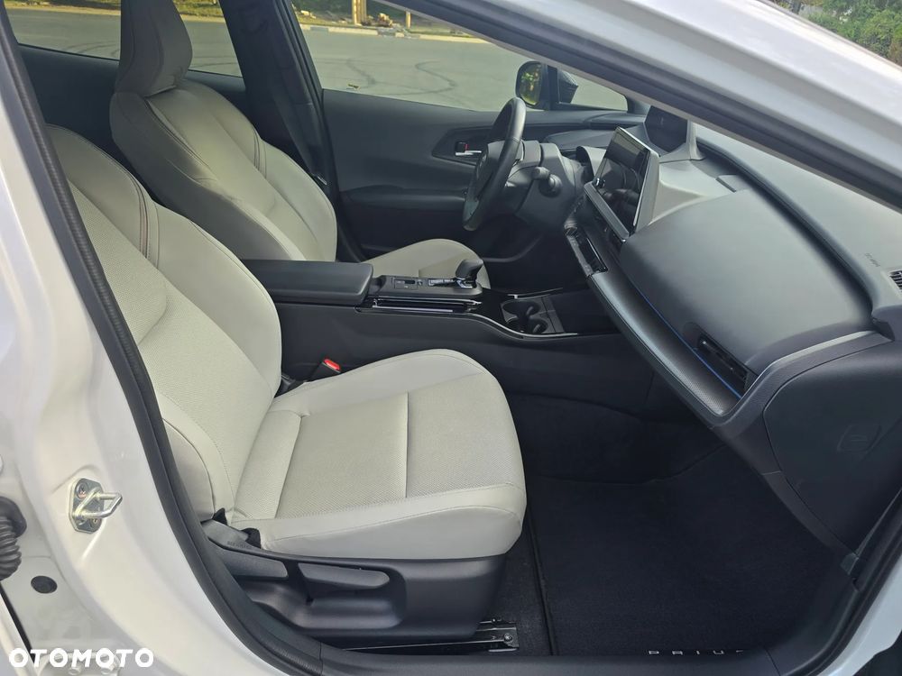 Toyota Prius - 10