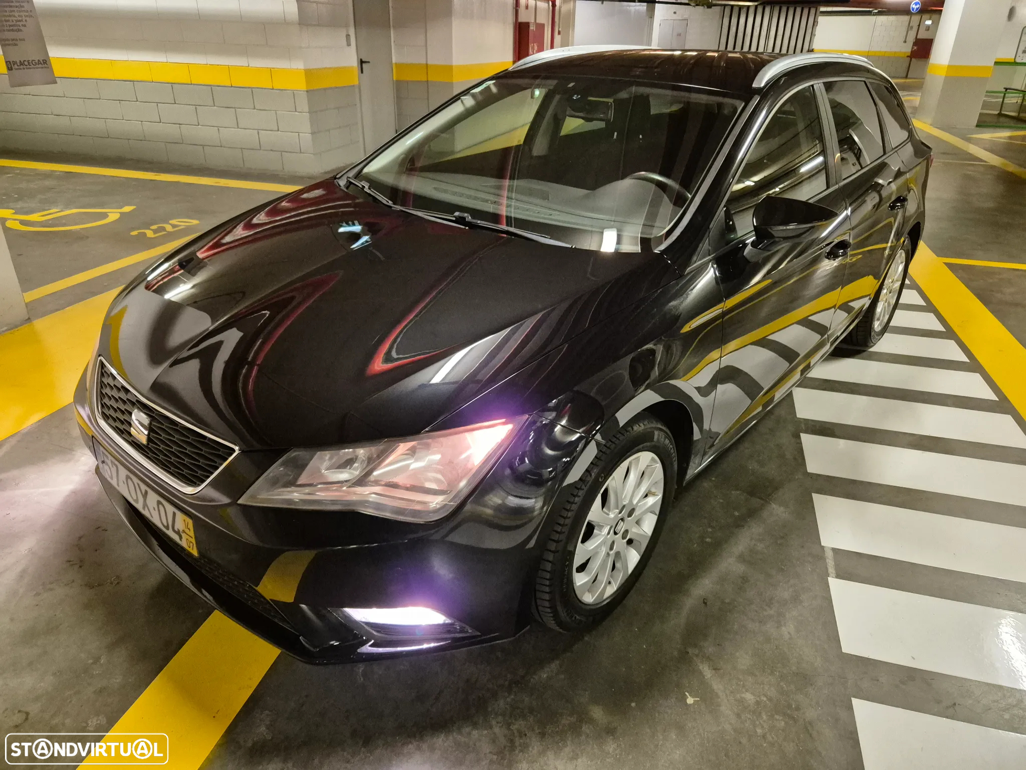SEAT Leon ST 1.6 TDI Style Ecomotive - 2