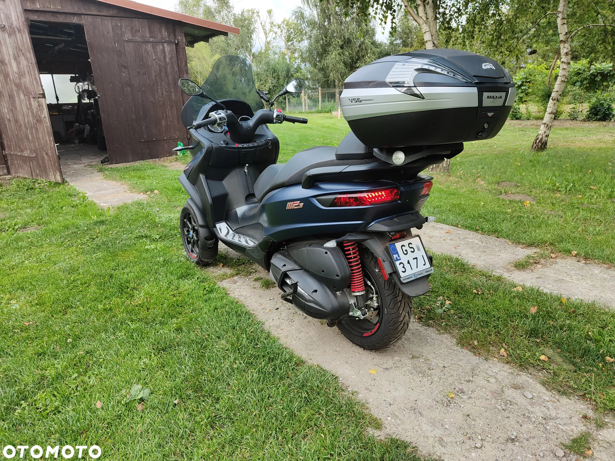 Piaggio MP-3 - 8