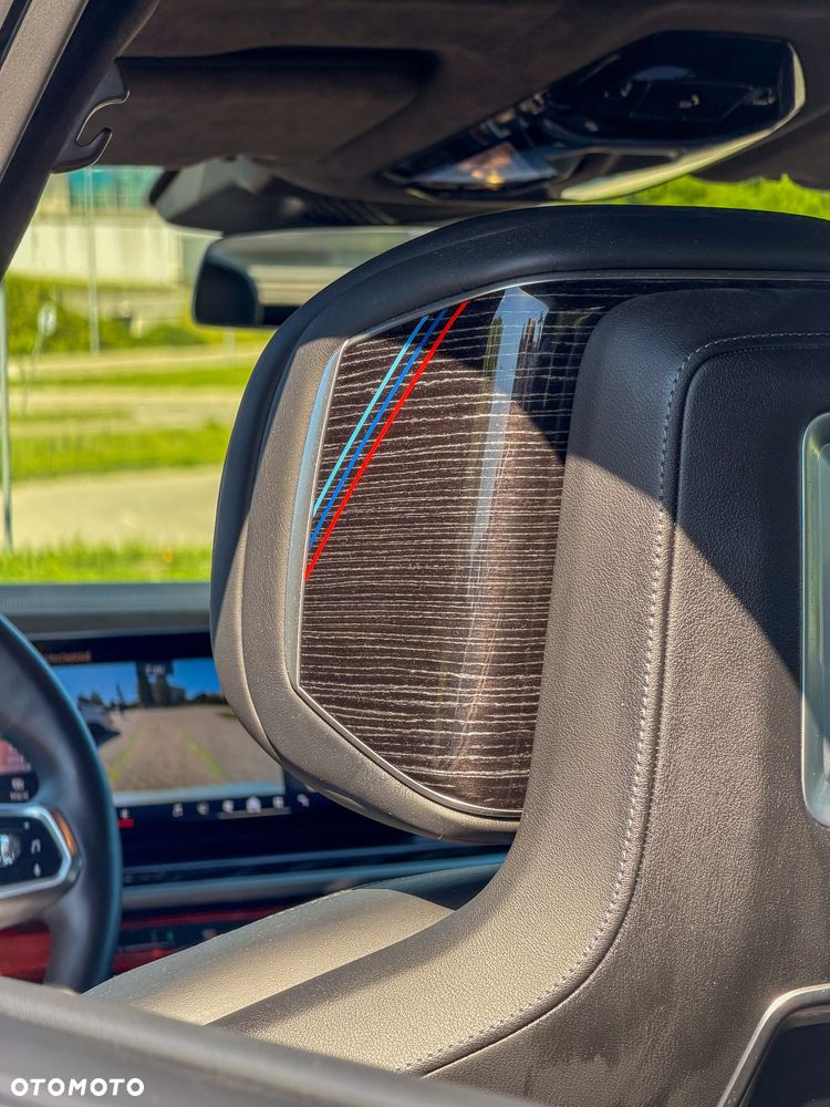 BMW Seria 7 730d xDrive mHEV - 20