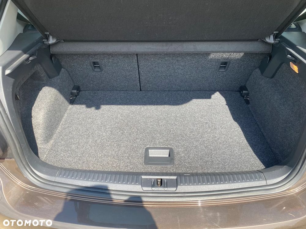 Volkswagen Polo 1.2 TSI (Blue Motion Technology) SOUND - 16