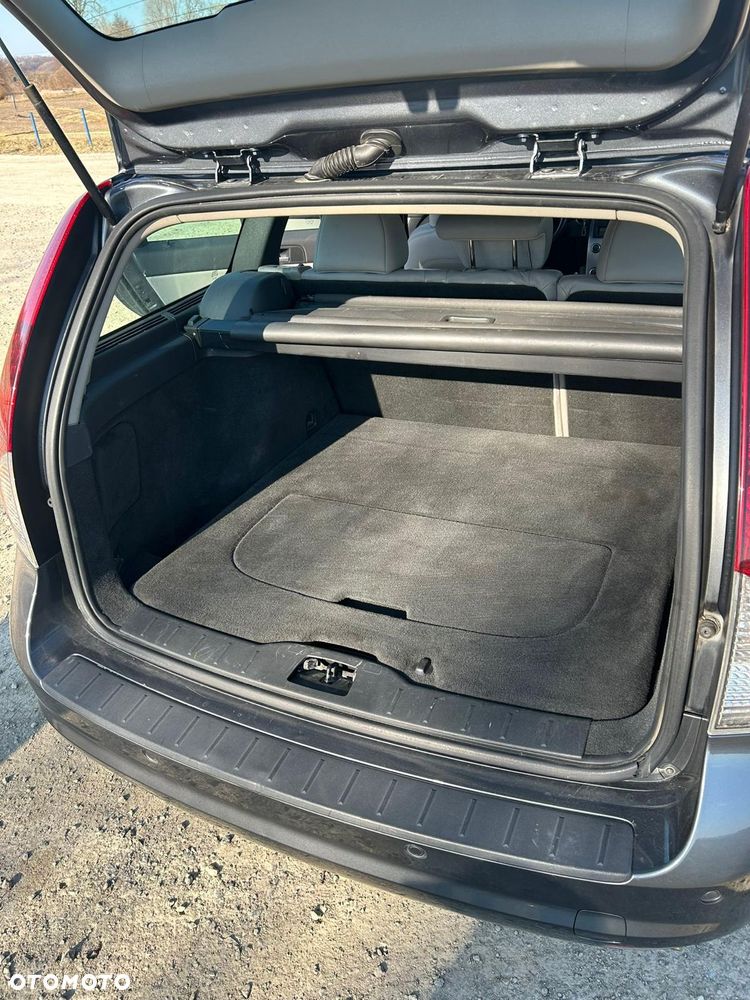 Volvo V50 D5 DPF Summum - 14