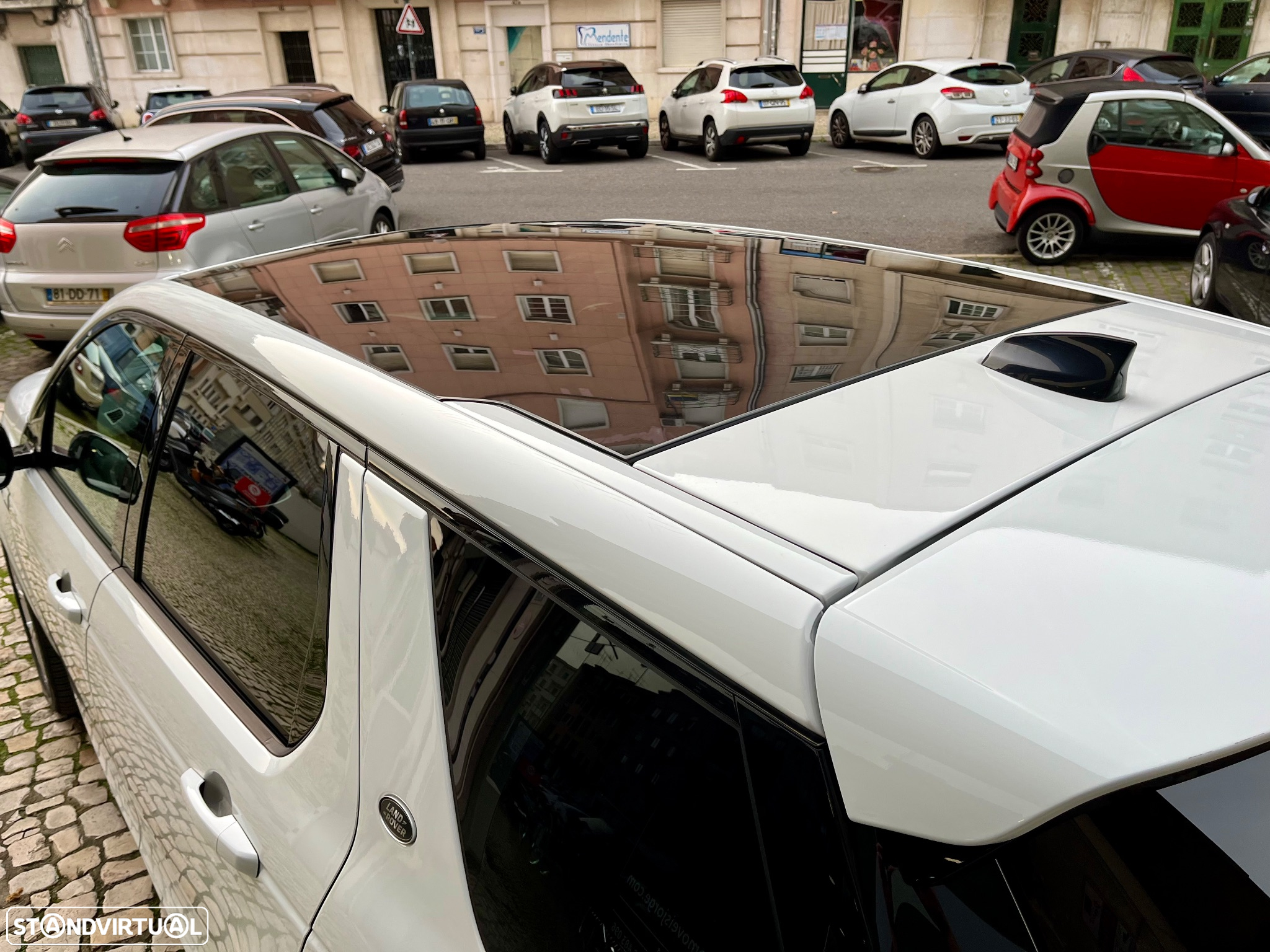 Land Rover Discovery Sport 1.5 I3 P300e AWD R-Dynamic - 7