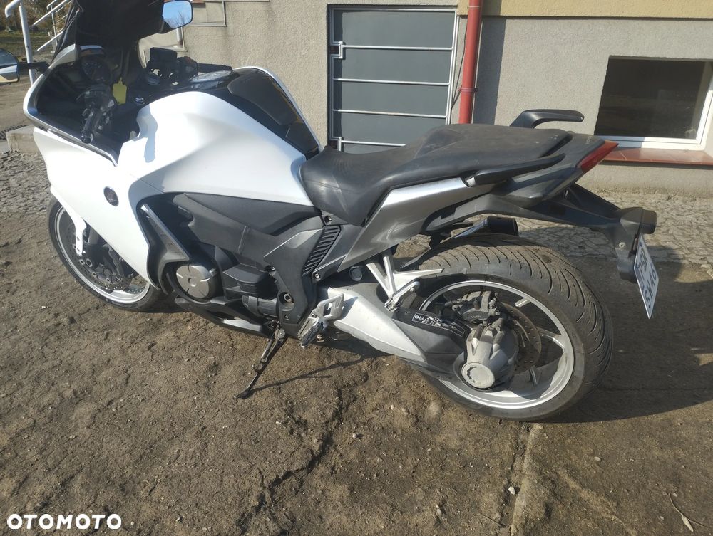 Honda VFR - 5