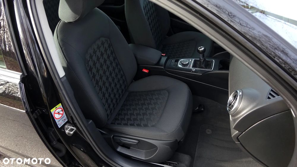 Audi A3 Sportback - 13