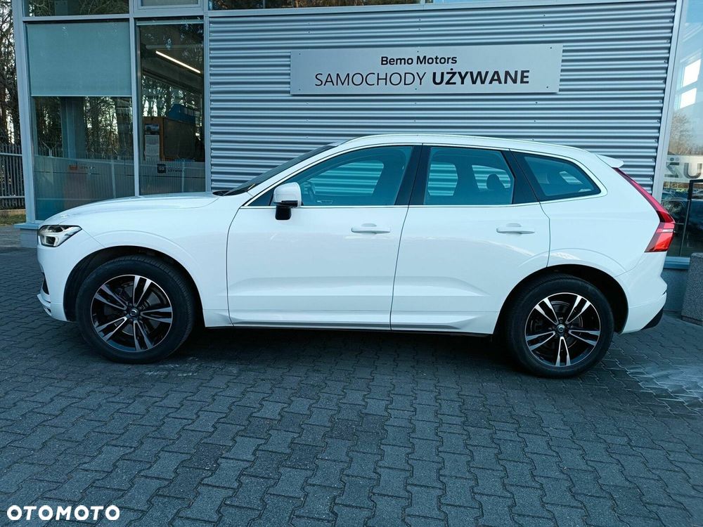 Volvo XC 60 T4 Momentum Pro - 4