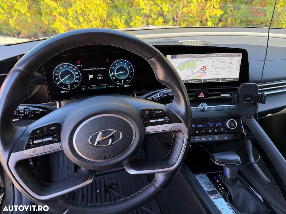 Hyundai Elantra - 15