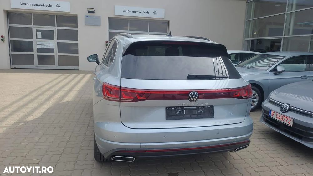 Volkswagen Touareg V6 TDI 4MOTION Elegance - 3