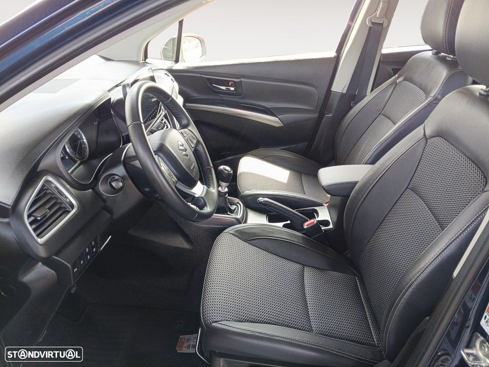 Suzuki S-Cross - 9