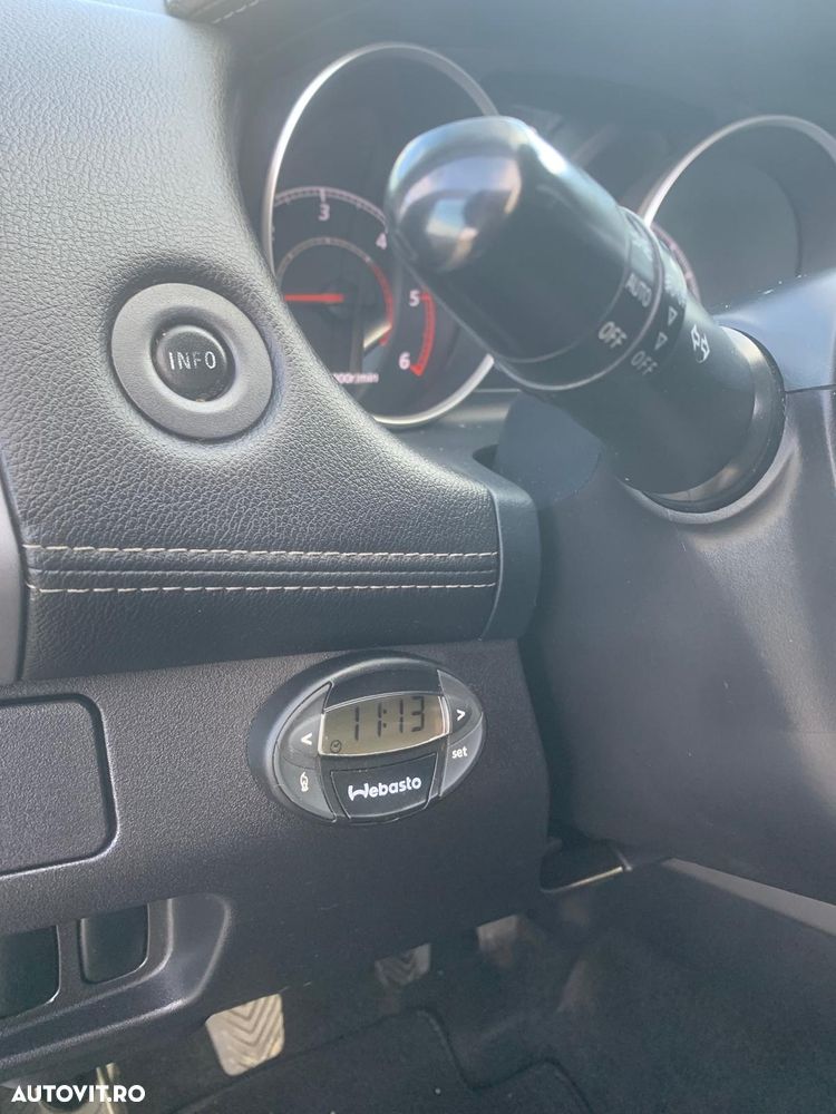 Mitsubishi Outlander 2.2 DI-D 4WD Intense - 10