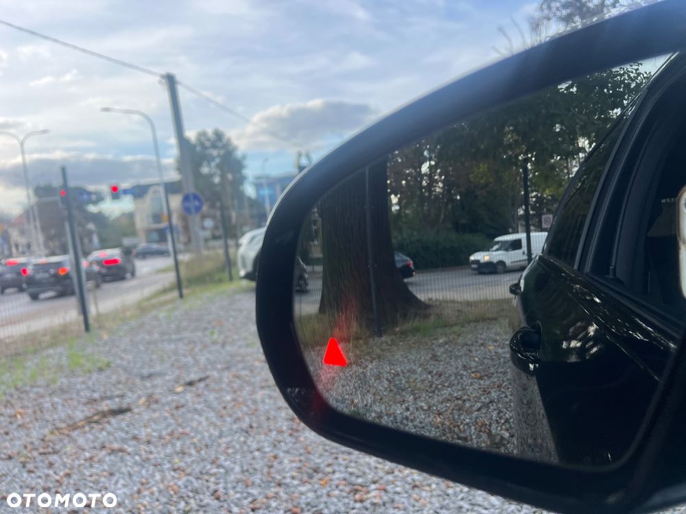 Mercedes-Benz Klasa E 220 d T 9G-TRONIC Sportstyle Edition - 19