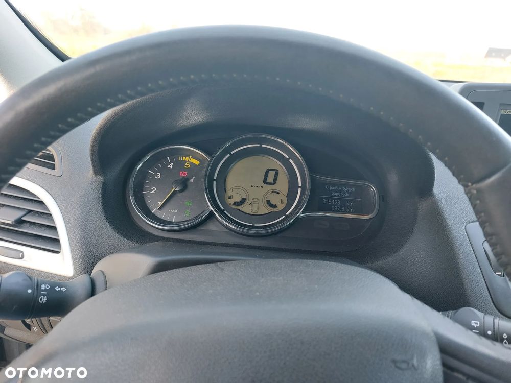 Renault Megane 1.9 dCi Privilege Euro5 - 11