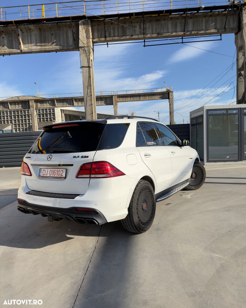 Mercedes-Benz GLE - 10