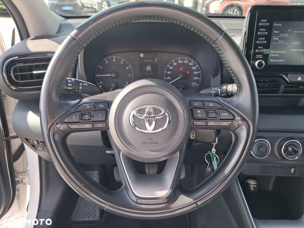 Toyota Yaris - 23
