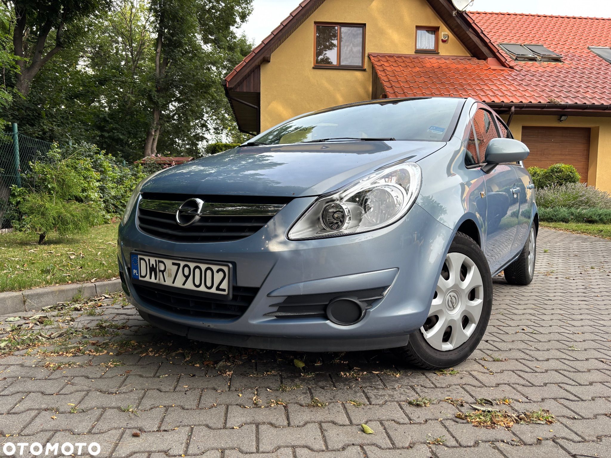 Opel Corsa 1.2 16V Enjoy - 1