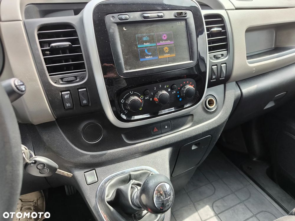 Renault Trafic - 19