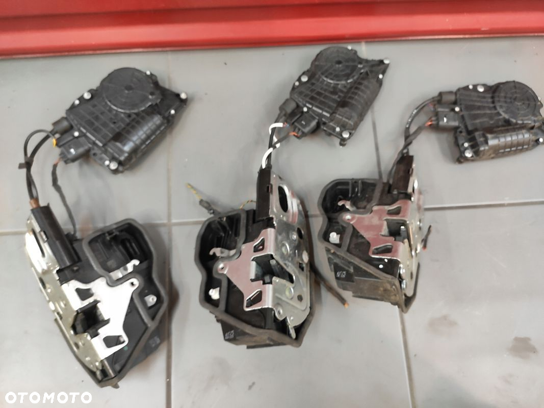BMW 7 F01 F02 ZAMEK DOCIĄG DRZWI SOFT CLOSE LEWY PRAWY TYŁ - 5