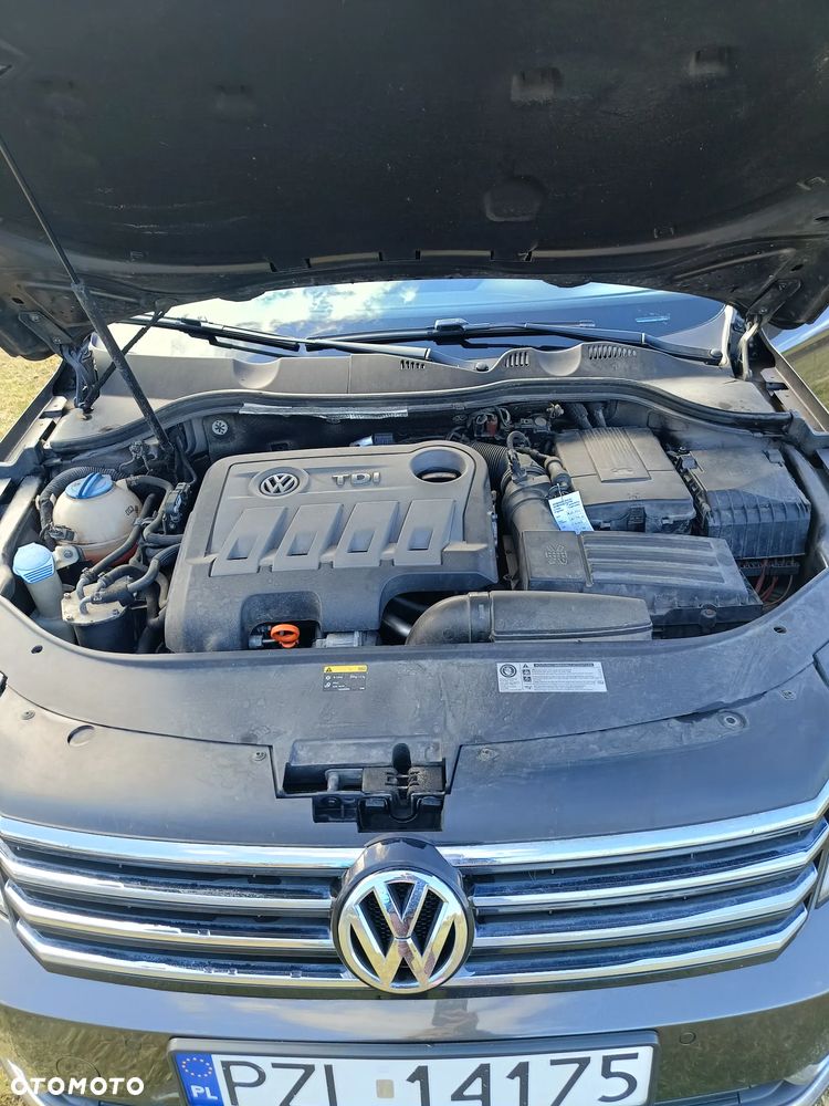 Volkswagen Passat 2.0 Blue TDI SCR Comfortline - 8