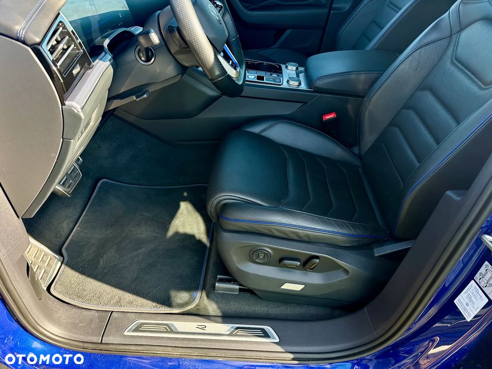 Volkswagen Touareg 3.0 V6 TFSI Plug-In Hybrid 4Motion R - 16