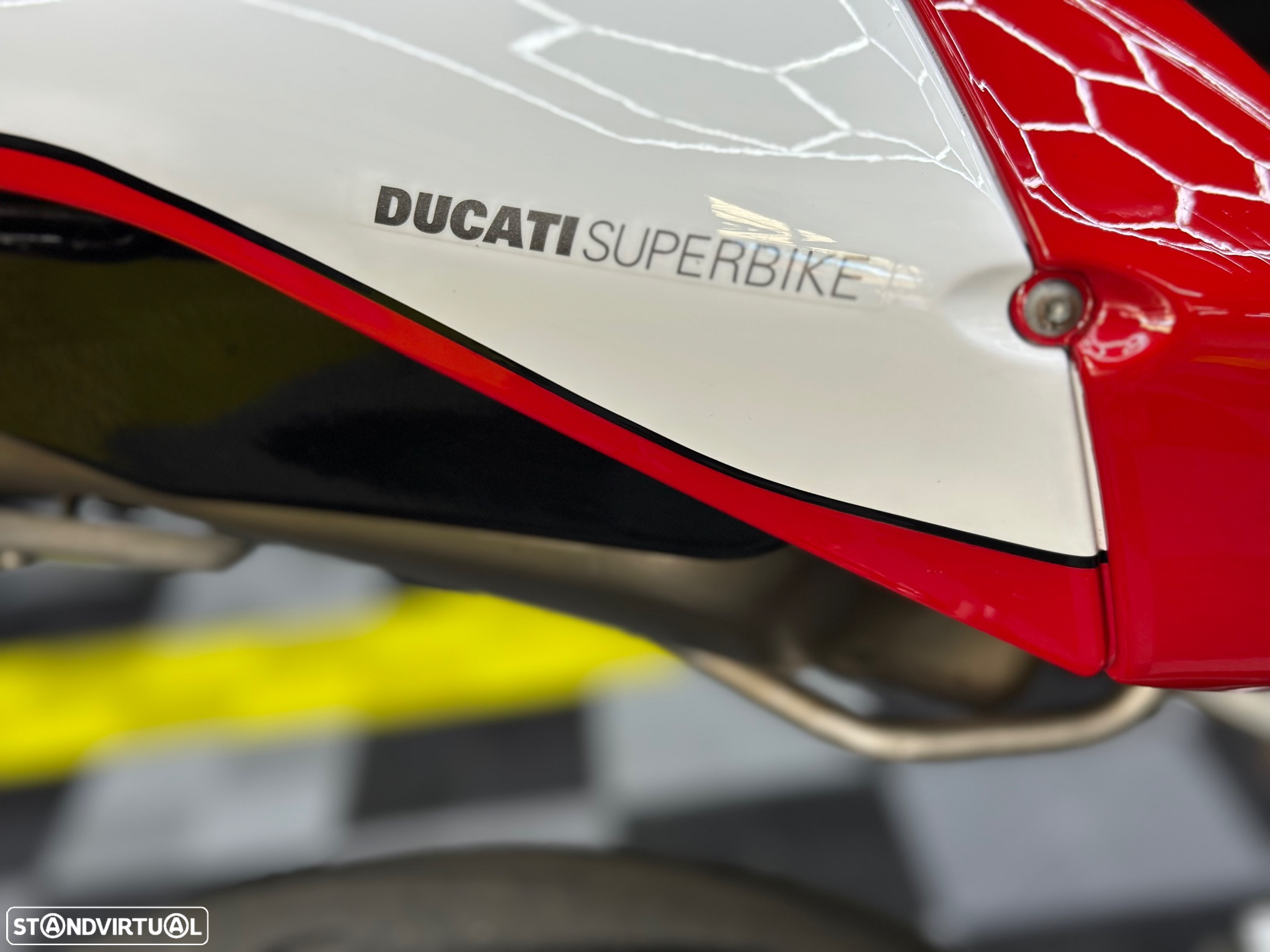 Ducati 999 S Superbike - 11
