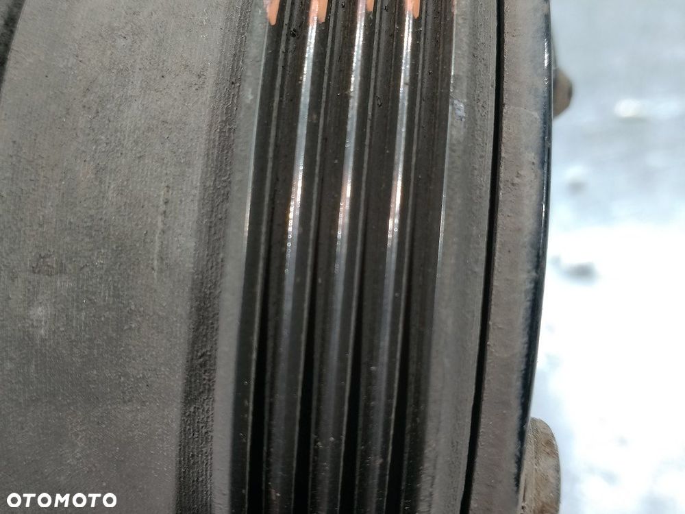 POMPA, SPRĘŻARKA KLIMATYZACJI RENAULT CLIO II LIFT 8200037058  SD6V12 1.2 - 7