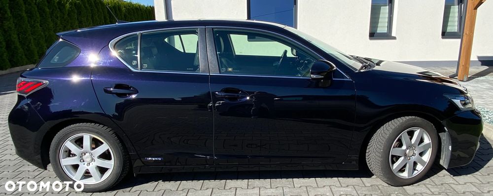 Lexus CT - 18