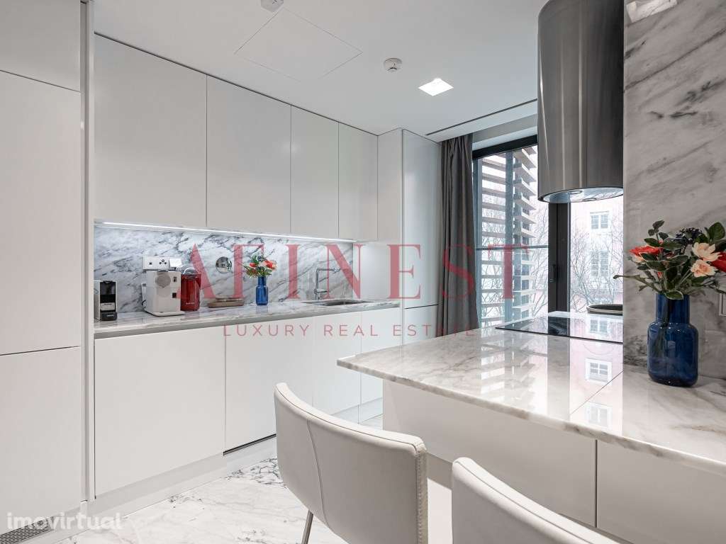 Apartamento T1 na Avenida António Augusto Aguiar - Lisboa - Grande imagem: 2/25