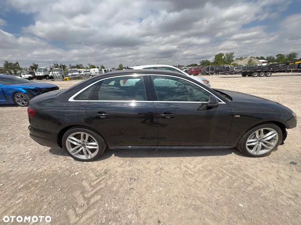 Audi A4 Limousine - 12