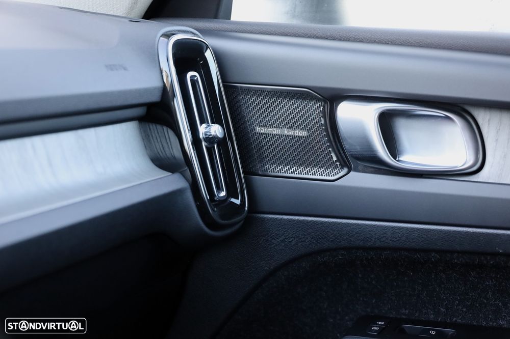 Volvo XC 40 2.0 B4 Inscription - 15