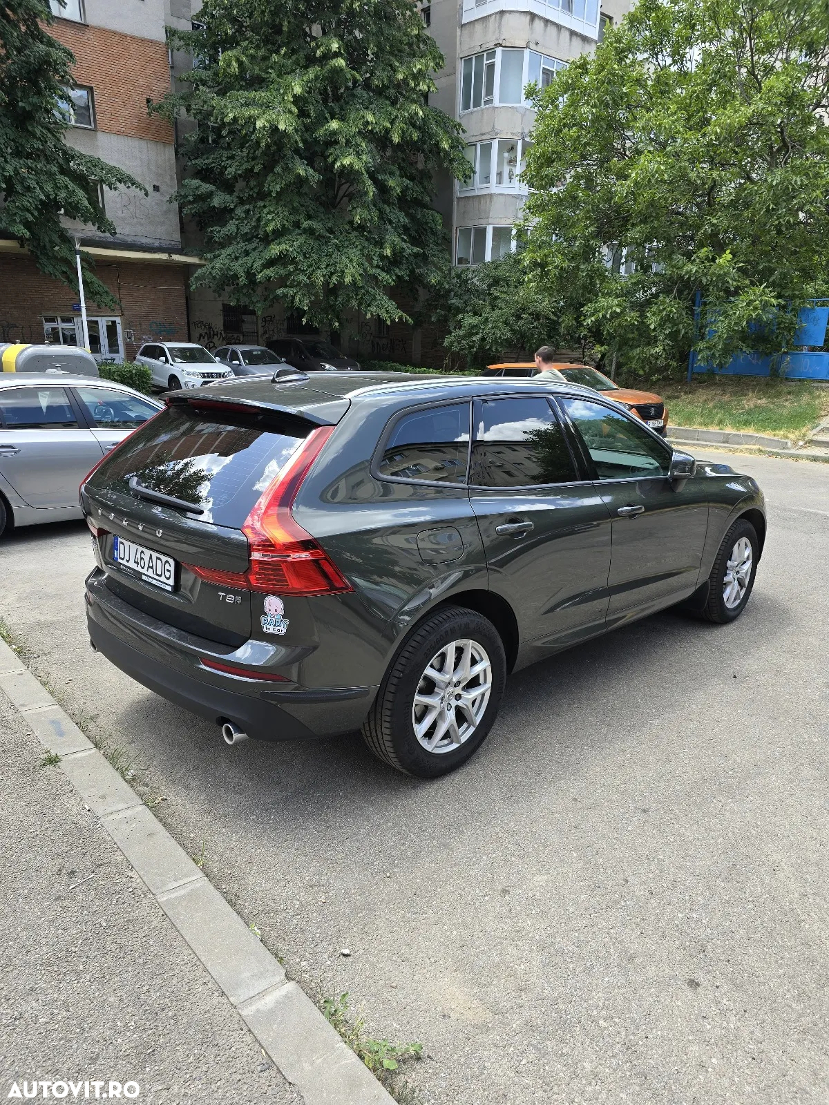 Volvo XC 60 T8 Twin Engine AWD Momentum Pro - 4