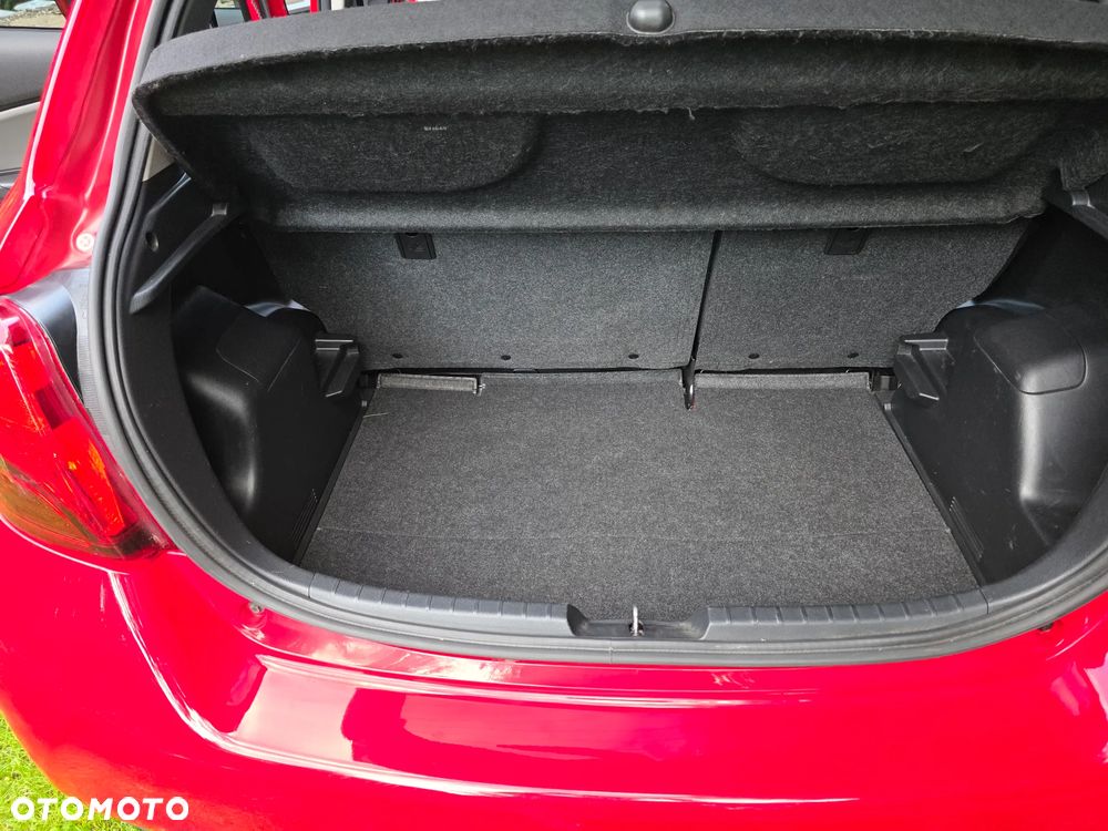 Toyota Yaris 1.33 Premium - 7
