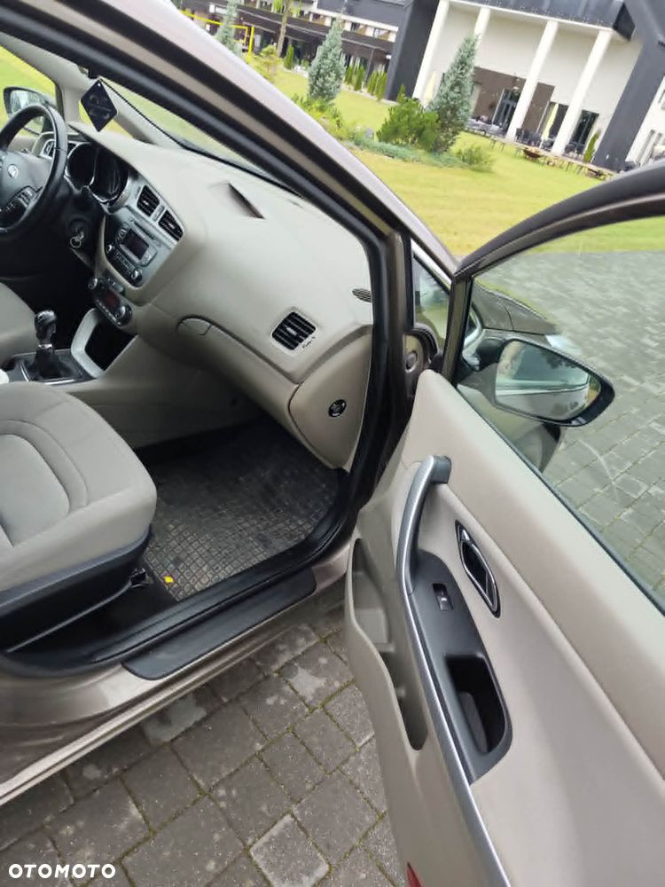 Kia Ceed 1.6 GDI L - 8